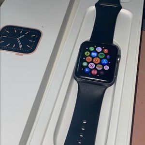 Apple watch 42mm gen 3 Black
